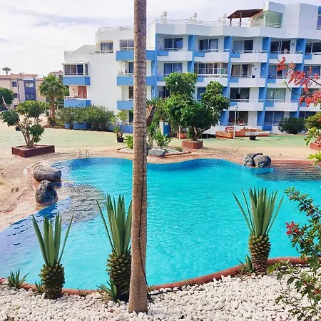 Tropical Park - Piscina - Parking - Edificio Corbeta 아파트