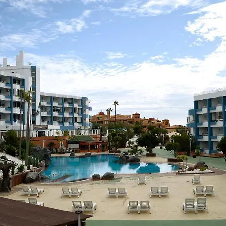 Tropical Park - Piscina - Parking - Edificio Corbeta 산미겔데아보나
